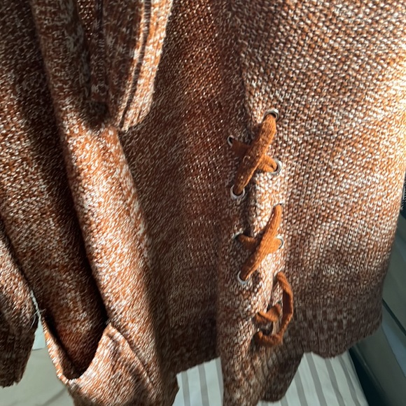 UsedCardigan - Picture 2 of 9